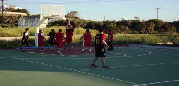 basket milou SantrofonioSpurs-adamantas