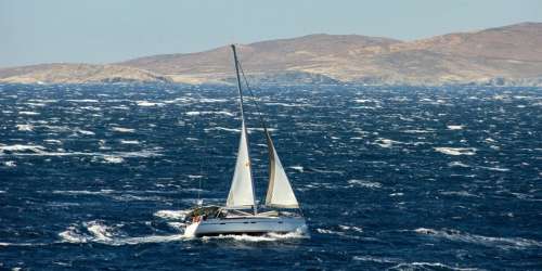 Τραγωδία στον ιστιοπλοϊκό αγώνα Aegean 600 -Νεκρή 40χρονη Γαλλίδα αθλήτρια, έπεσε από το σκάφος στη θάλασσα