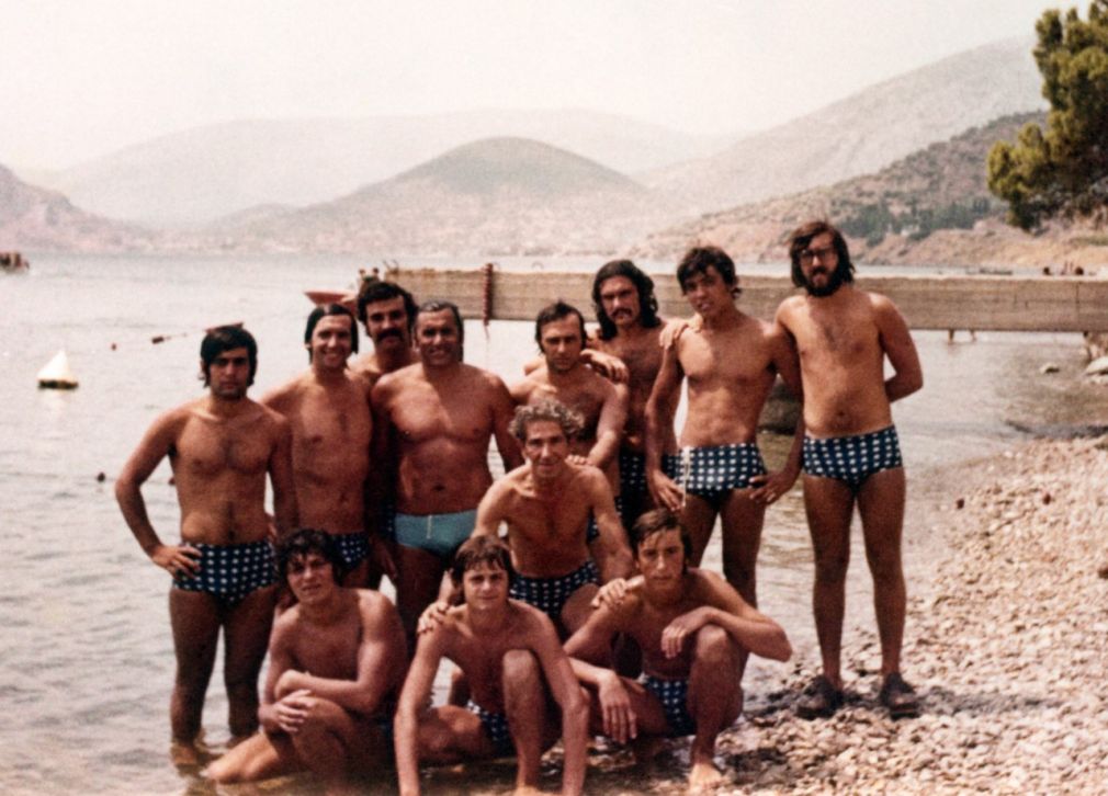Μνήμες 1974 με φιλικούς αγώνες προς τιμήν της ομάδας Πόλο του ΝΟ Σύρου