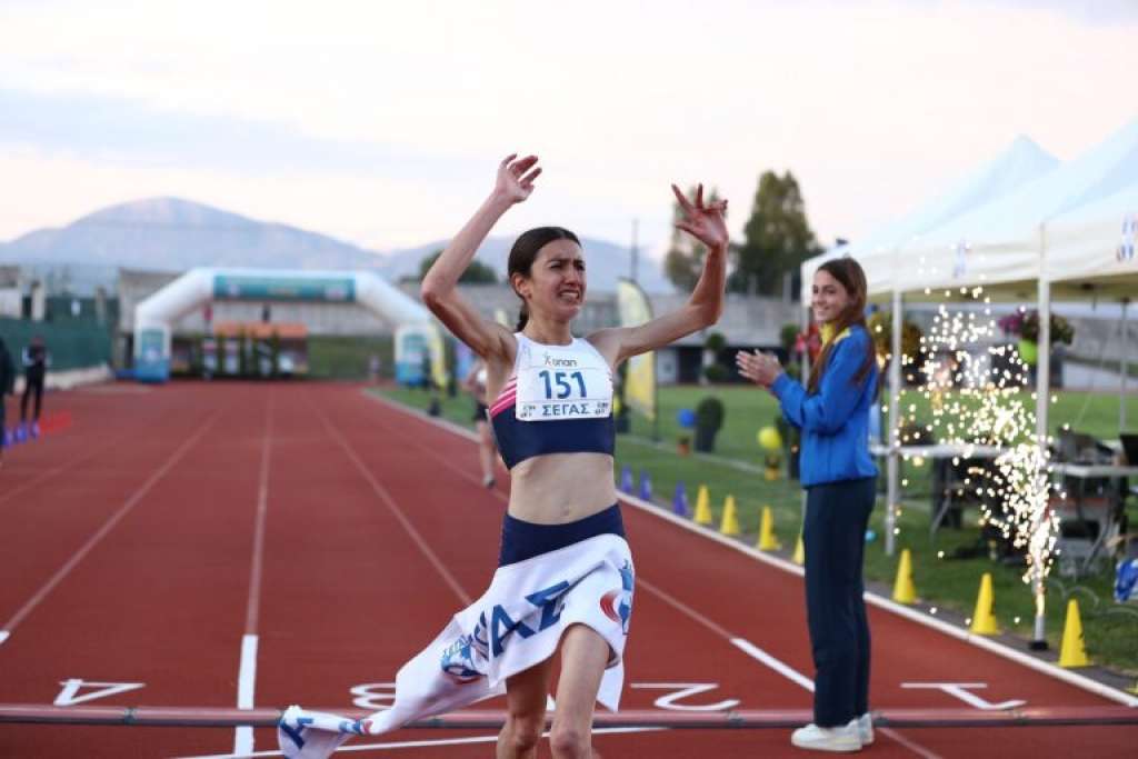 Πανναξιακός: Πανελλήνιο ρεκόρ από την Μαρία Κάσσου στα 5.000μ. γυναικών Κ23!