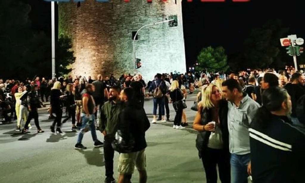 Θεσσαλονίκη: Μεταμεσονύχτια διαμαρτυρία εστιατόρων για τα μέτρα