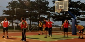 Μπάσκετ: Νίκες για τους πρωτοπόρους στην Πάρο