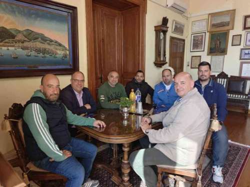Επίσκεψη της Ελλάς Σύρου στον Δήμαρχο Αλέξη Αθανασίου