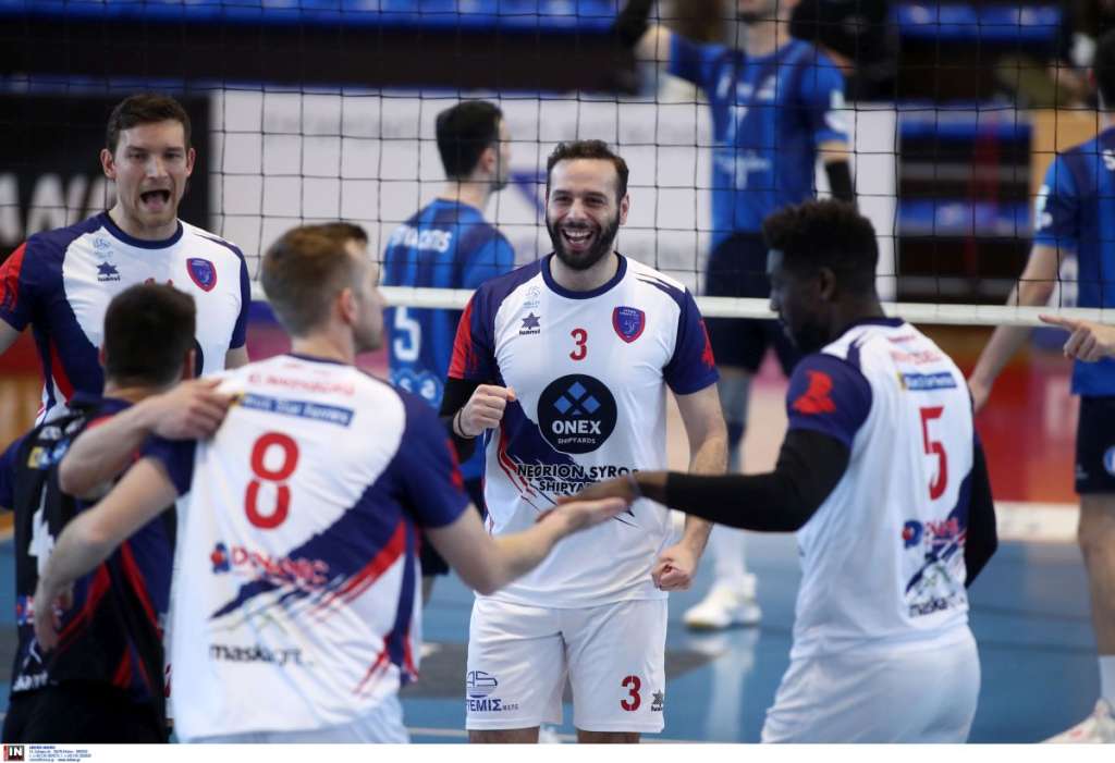 Volleyleague: Ο Φοίνικας Σύρου νίκησε την Κηφισιά και θα διεκδικήσει την 5η θέση στην Ερμούπολη