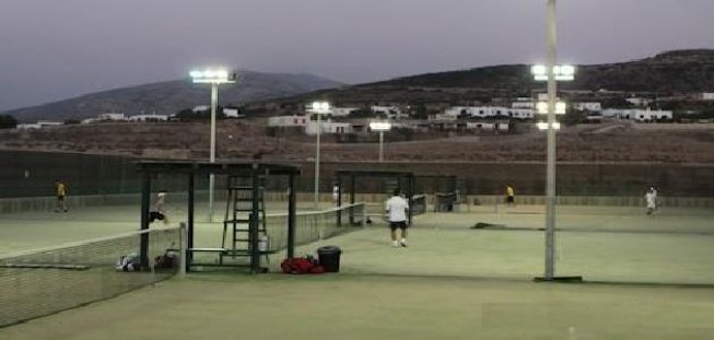 Ανοιχτό πρωτάθλημα τένις αντρών και γυναικών απο τον Ο.Α. Πάρου